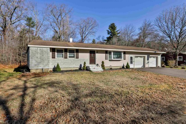 $389,000 | 18 First Avenue | Goffstown Village