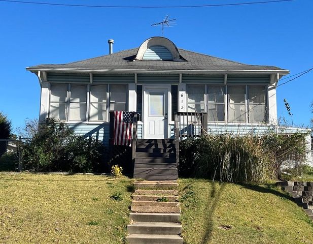 $69,900 | 1613 South Rodgers Avenue | Alton