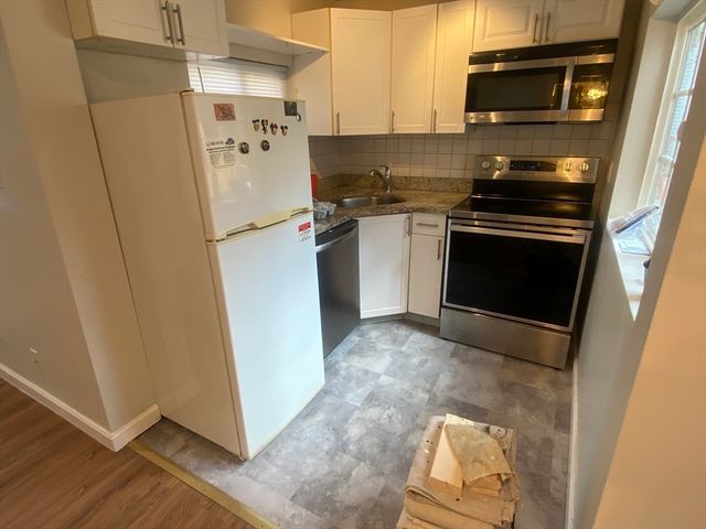 $2,600 | 249 Hurley Street, Unit 1R | East Cambridge