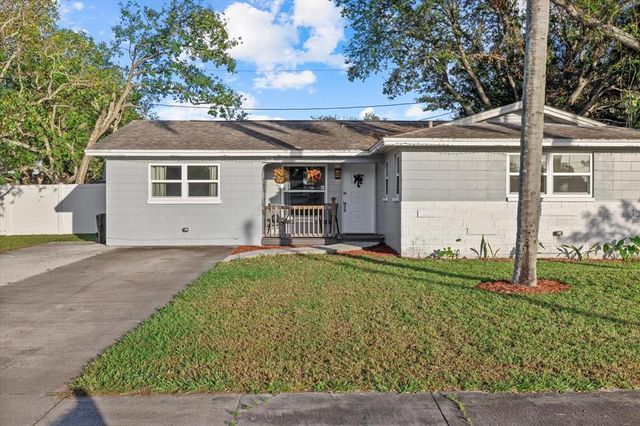 $375,000 | 8897 54th Street North | Pinellas Park