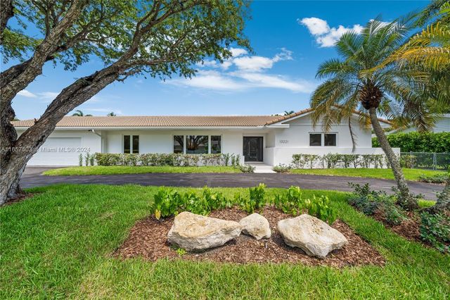 $2,295,000 | 13221 Southwest 72nd Avenue | Pinecrest