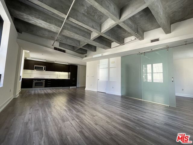 $2,634 | 727 West 7th Street, Unit 515 | Downtown Los Angeles