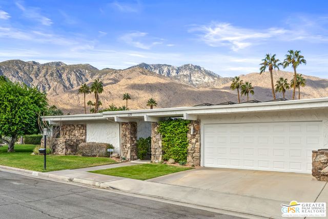 $1,299,000 | 2211 South La Paz Way | Canyon Estates