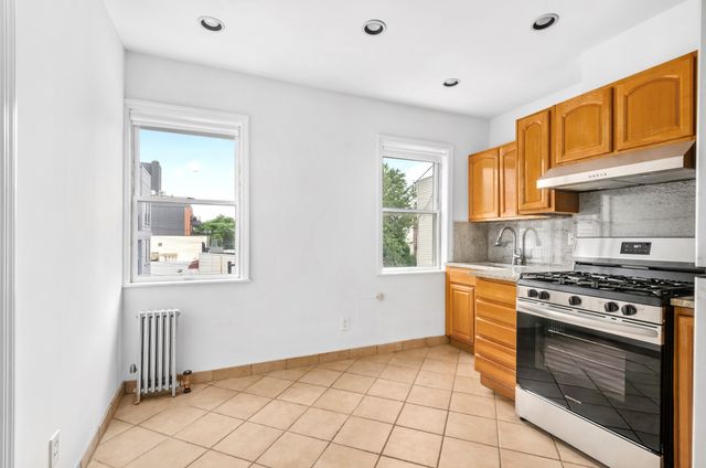 $3,500 | 356 Leonard Street, Unit 3 | Williamsburg