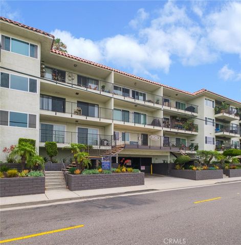 $3,800 | 1720 Ardmore Avenue, Unit 224 | Hermosa Beach Valley