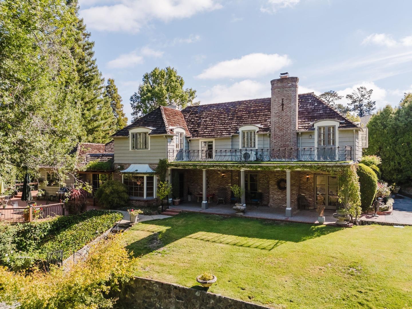 a view of a house with a swimming pool