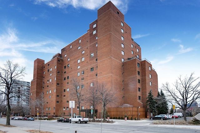 $495,000 | 100 2nd Street Southeast, Unit 806 | St. Anthony Falls