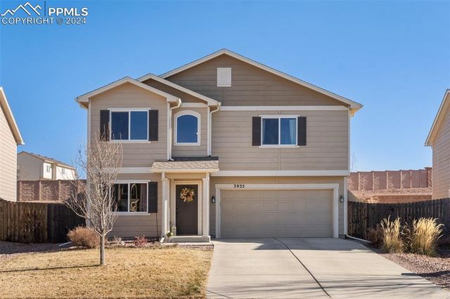 $469,900 | 3935 Reindeer Circle | Cimarron Hills