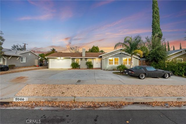 $1,050,000 | 9960 Jovita Avenue | Chatsworth