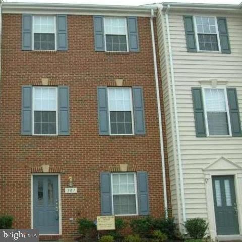 $435,000 | 307 Kirby Street, Unit 55 | Manassas Park