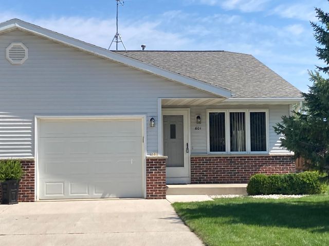 $239,900 | 601 Dutch Court | Oostburg