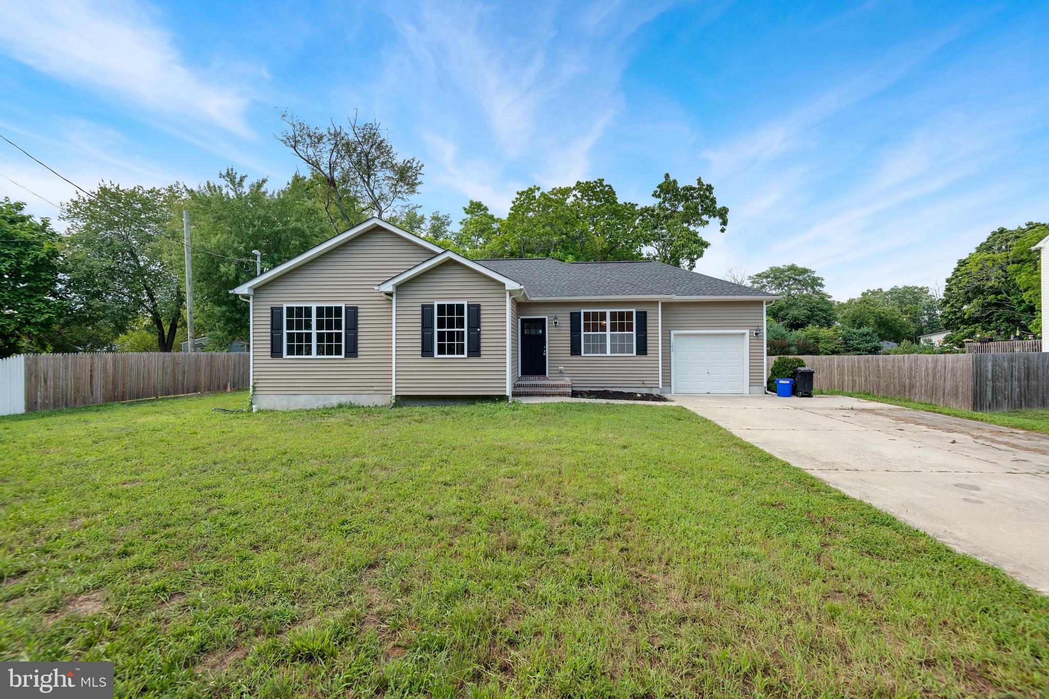 NEWER HOME ON NICE LOT