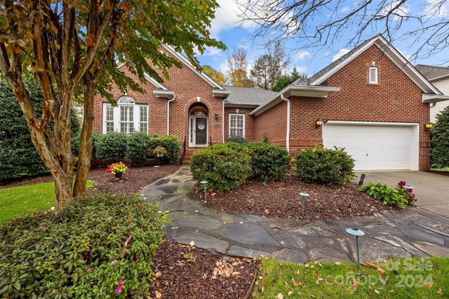 $825,000 | 9929 Devonshire Drive | Birkdale