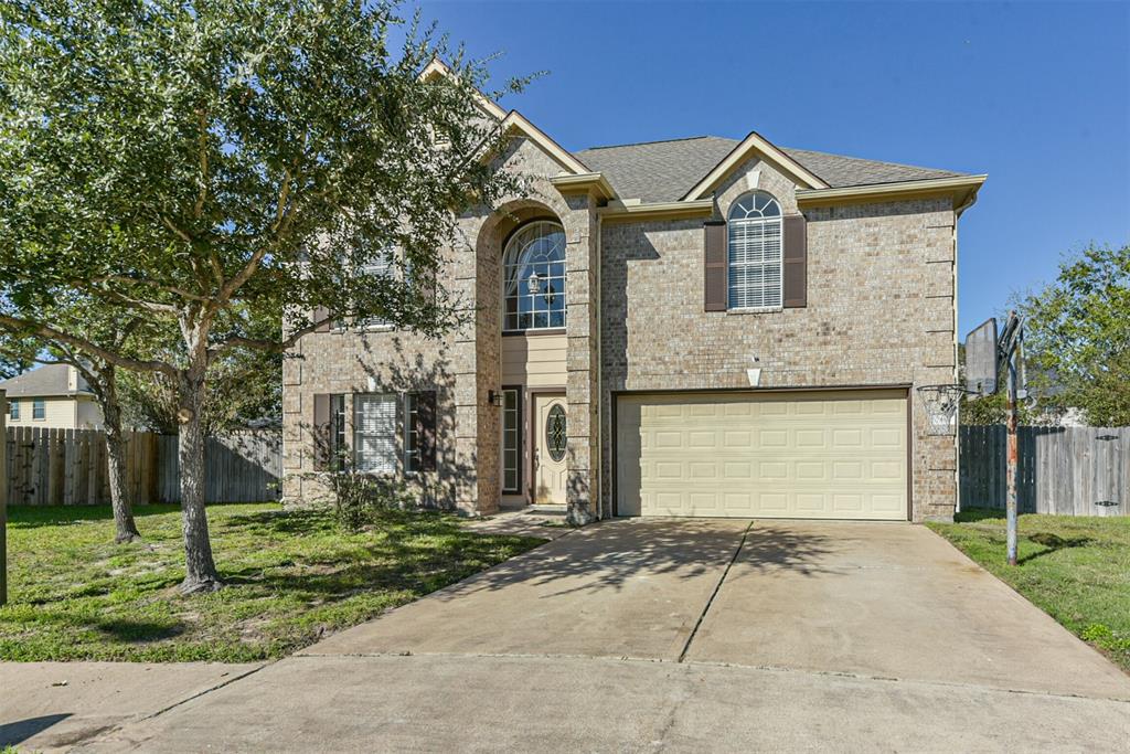 front view of house with a yard