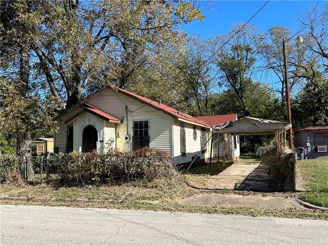 $59,900 | 713 Hubert Street | Carver