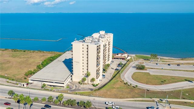 $375,000 | 1400 Ocean Drive, Unit 304C | Midtown Corpus Christi