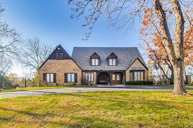 $725,000 | 10385 Oak Ridge Road | Coral Township - McHenry County