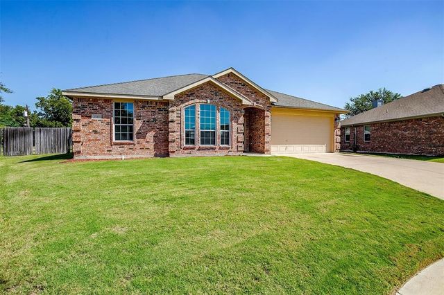 $380,000 | 1165 Snowbird Court | Benbrook