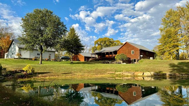 $799,900 | 15597 Buck Knob Lane | Center Township - Martin County