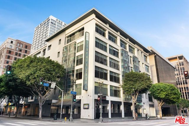 $340,000 | 630 West 6th Street, Unit 216 | Downtown Los Angeles