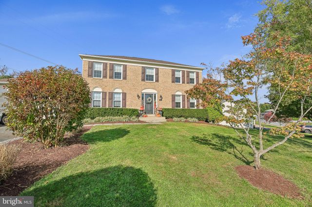 $649,900 | 302 Westridge Circle | Mount Airy