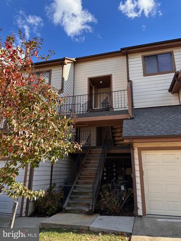 $194,900 | 14021 Justin Way, Unit 23F | The Tiers of Laurel Lake Condominiums