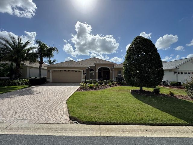 $549,900 | 566 Society Hill Circle | The Villages