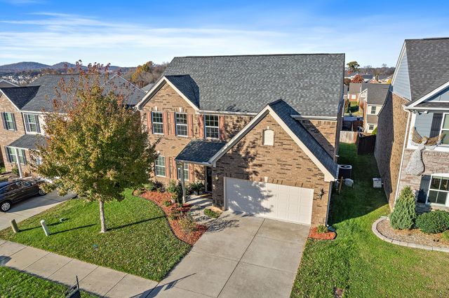 $659,900 | 7508 Oakledge Drive | Autumn Oaks