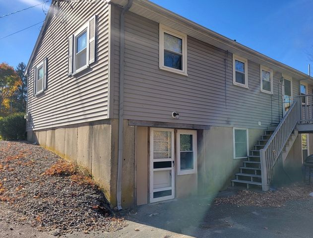 $1,850 | 1943 Central Street, Unit 2 | West Stoughton