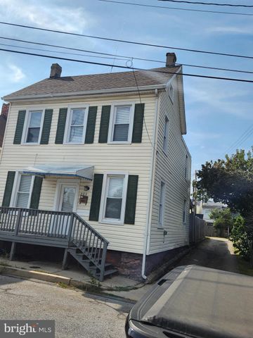 $1,800 | 223 James Street | West End Hagerstown