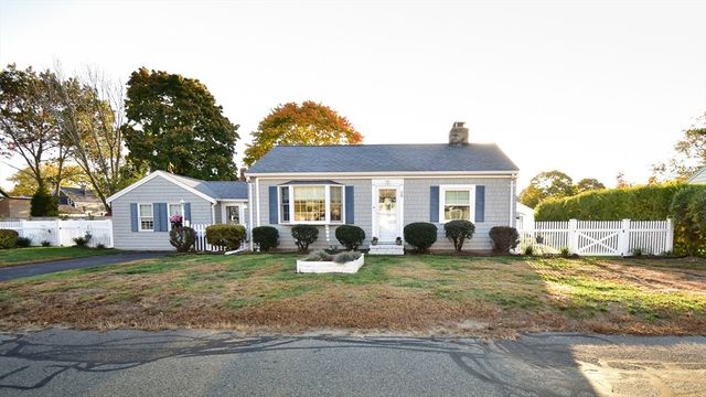 $519,000 | 29 Gem Circle | Raynham Center