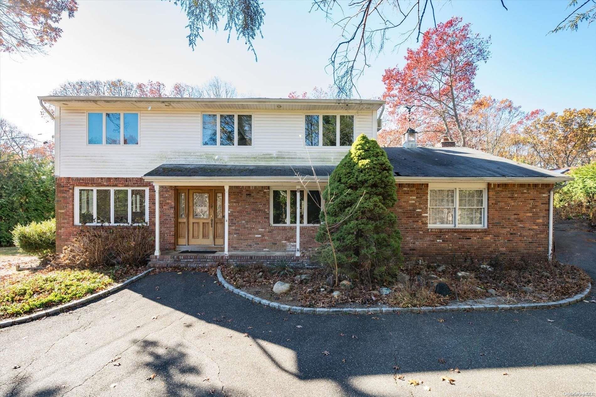 front view of house with a yard