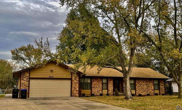 $243,000 | 2910 Southwest Arvonia Place | Topeka