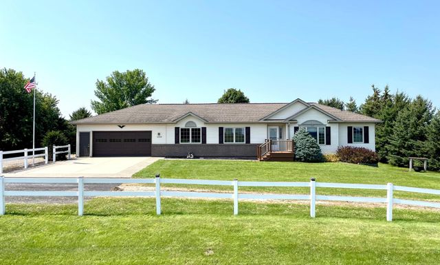 $399,900 | 5324 Southwest 82nd Avenue | Lemond Township - Steele County