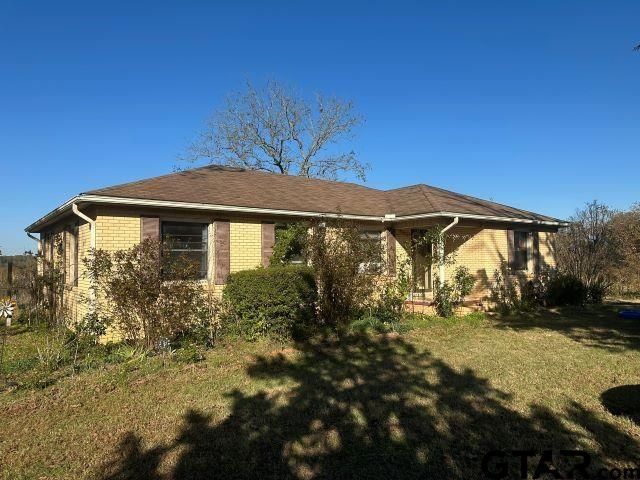 $199,900 | 729 Rose Hill Road | Timpson