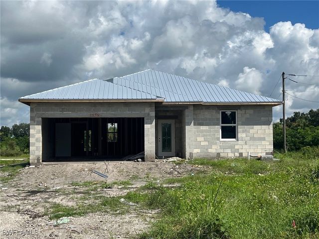 $314,500 | 2001 Jeronimo Road | Port LaBelle