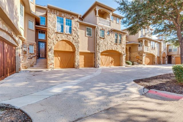 $415,000 | 2635 Villa Di Lago Drive, Unit 2 | Grand Prairie