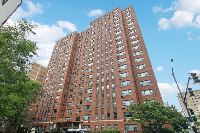 $215,000 | 2909 North Sheridan Road, Unit 1607 | Lake View East