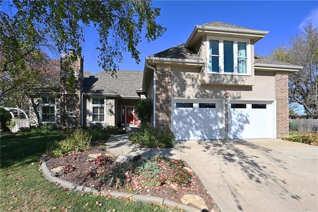 $469,950 | 5022 Northeast Sherwood Drive | Sherwood Estates