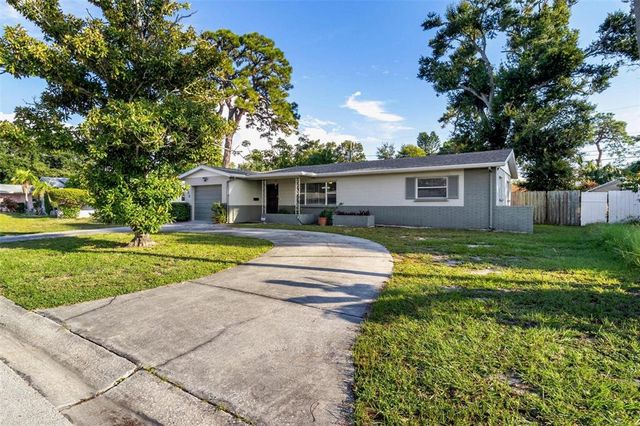 $455,999 | 1366 62nd Place South | Greater Pinellas Point