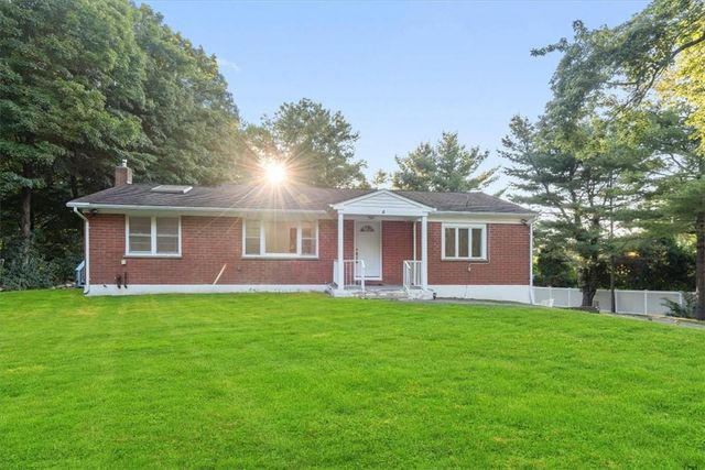 $650,000 | 3215 Curry Street | Jefferson Valley-Yorktown