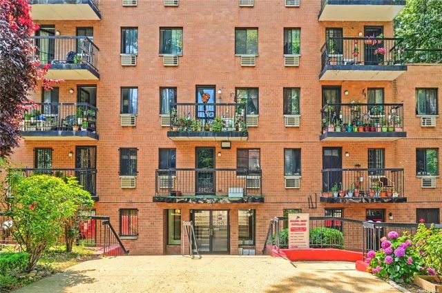 $2,400 | 180-16 Wexford Terrace, Unit 1C | Jamaica Estates