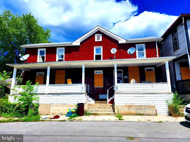 $35,000 | 32 West 1st Street | Cumberland