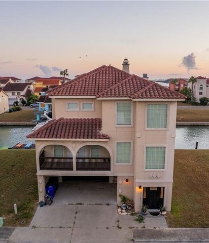 $570,000 | 718 Crown Harbor | Downtown Corpus Christi