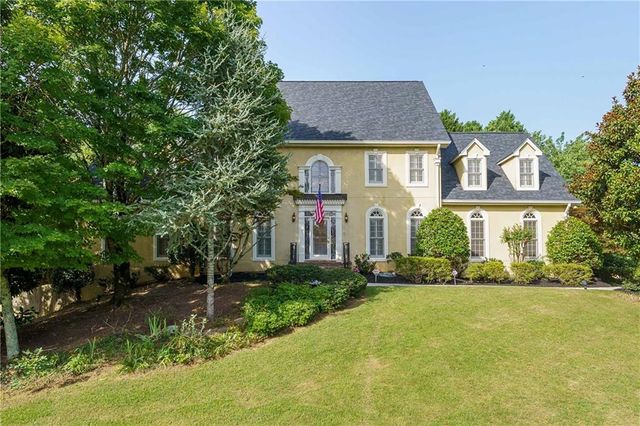 $825,000 | 1357 Baniff Court | Brookwood Manor