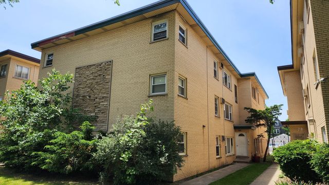 $265,000 | 824 North Austin Boulevard, Unit 3E | Oak Park