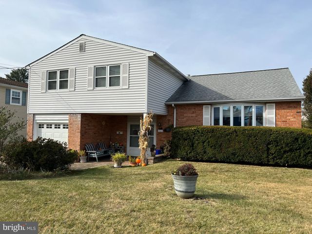 $539,900 | 403 Kismet Road | Bustleton