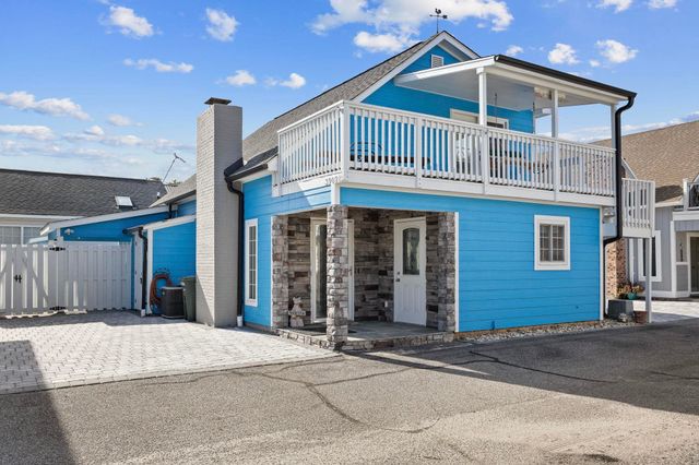 $1,600 | 3902 Dunes Street | Windy Hill Beach