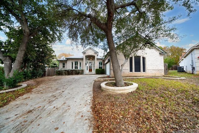 $2,100 | 213 Doral Court | Deer Creek