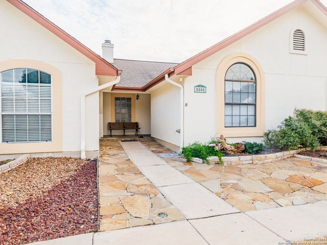 $269,000 | 5808 Grandwood Drive | Royal Ridge